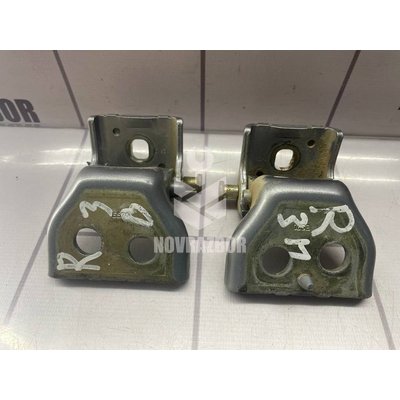 Петля двери Peugeot 307 2001-2008