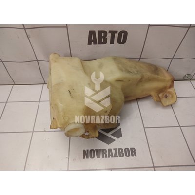 Бачок омывателя лобового стекла Audi 80 90 B3 86-91 Бачок омывателя лобового стекла Audi 80 90 B3 86-91