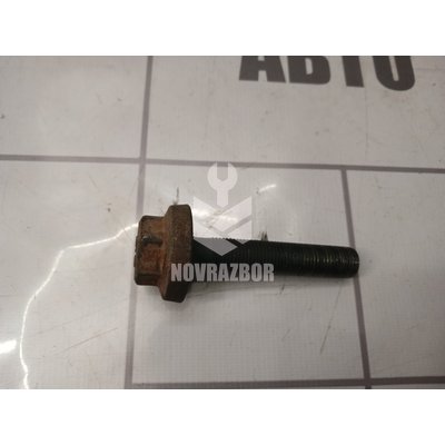 Болт Audi 80 90 B3 86-91 Болт Audi 80 90 B3 86-91