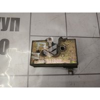 Замок двери передней правой Audi 80 90 B3 86-91