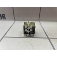 Реле Audi 80  90  B3  86-91