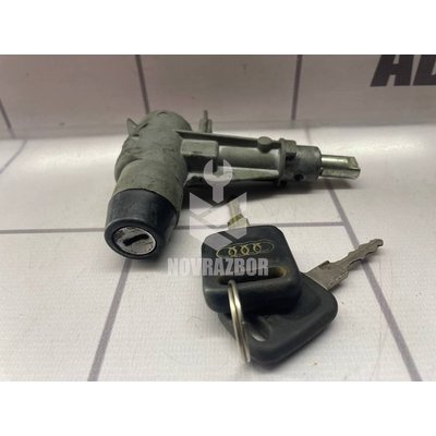 Замок зажигания Audi 80  90  B3  86-91