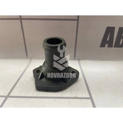 Фланец / тройник Audi 80 90 B3 86-91 Фланец / тройник Audi 80 90 B3 86-91