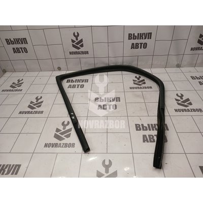 Уплотнитель стекла двери Renault Logan 2005-2014 Уплотнитель стекла двери Renault Logan 2005-2014