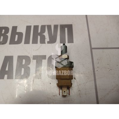 Датчик включения стопсигнала Chery QQ6 S21 07-10 Датчик включения стопсигнала Chery QQ6 S21 07-10