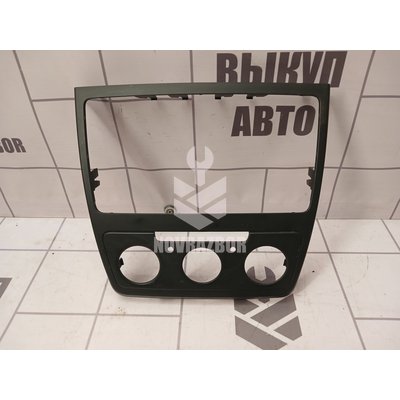 Накладка декоративная Skoda Yeti 2009-2018 Накладка декоративная Skoda Yeti 2009-2018