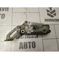 Кронштейн двигателя правый Skoda Yeti 2009-2018