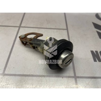 Вставка замка багажника Renault Logan 2 14-18