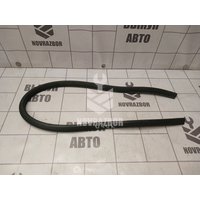 Уплотнитель капота Skoda Yeti 2009-2018