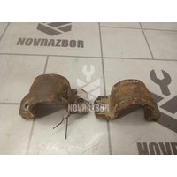 Кронштейн крепления заднего стабилизатора Skoda Yeti 2009-2018