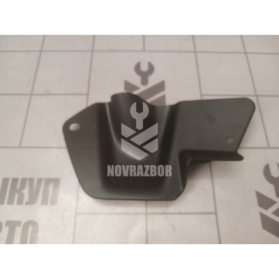 Накладка (кузов внутри) Skoda Yeti 2009-2018