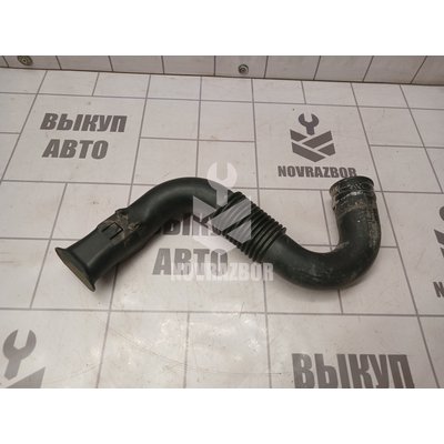 Патрубок воздушного фильтра Renault Logan 2 14-18 Патрубок воздушного фильтра Renault Logan 2 14-18