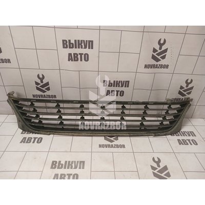 Решетка в бампер центральная Renault Logan 2 14-18 Решетка в бампер центральная Renault Logan 2 14-18