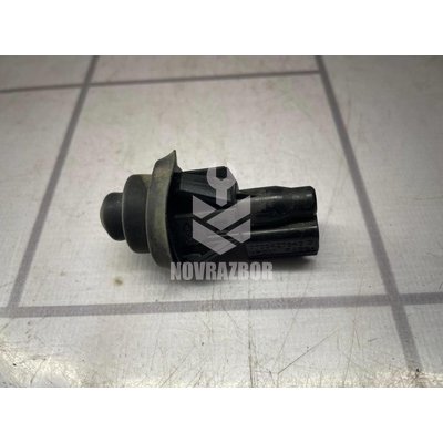 Выключатель концевой Renault Logan 2 14-18