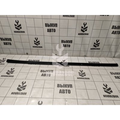 Уплотнитель капота Renault Logan 2 14-18