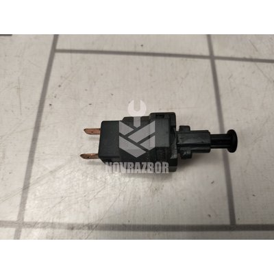 Датчик включения стопсигнала Daewoo Nexia 95-16 Датчик включения стопсигнала Daewoo Nexia 95-16