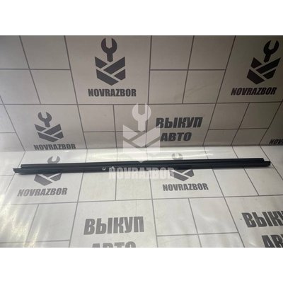Уплотнитель стекла двери Renault Logan 2 14-18