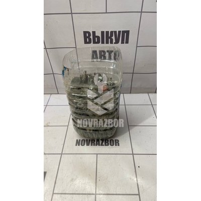 Болт Renault Logan 2 14-18