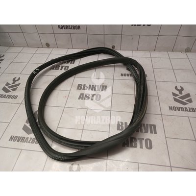 Уплотнитель Skoda Yeti 2009-2018 Уплотнитель Skoda Yeti 2009-2018