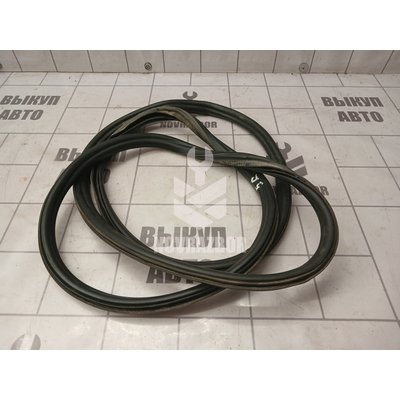 Уплотнитель Skoda Yeti 2009-2018 Уплотнитель Skoda Yeti 2009-2018