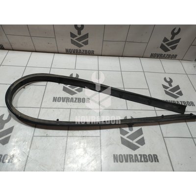 Уплотнитель капота Hyundai Elantra 3 00-05 Уплотнитель капота Hyundai Elantra 3 00-05