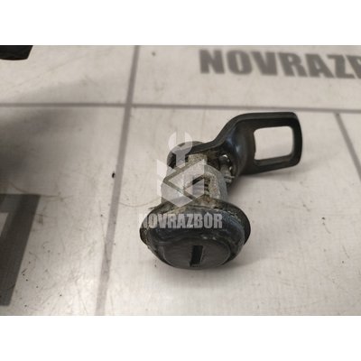 Вставка замка двери прав. Daewoo Nexia 95-16 Вставка замка двери прав. Daewoo Nexia 95-16