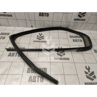 Уплотнитель стекла двери Renault Logan 2 14-18