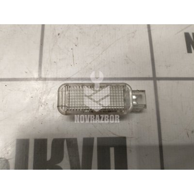 Плафон салонный Skoda Yeti 2009-2018