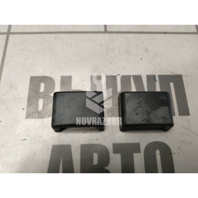 Накладка (кузов внутри) Skoda Yeti 2009-2018