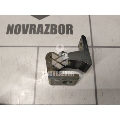 Петля двери Skoda Yeti 2009-2018