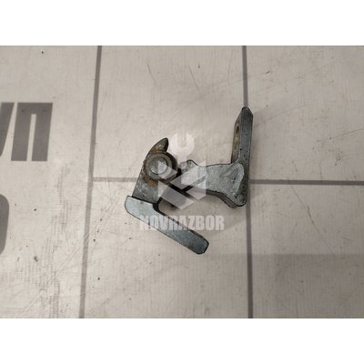 Петля двери Skoda Yeti 2009-2018