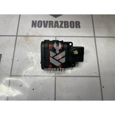 Моторчик заслонки отопителя Mercedes Benz W210 E-class 1995-2000 Моторчик заслонки отопителя Mercedes Benz W210 E-class 1995-2000