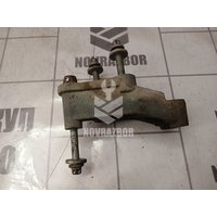 Кронштейн КПП левый Opel Astra H / Family 2004 >