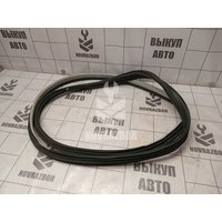 Уплотнитель двери Opel Astra H / Family 2004 >