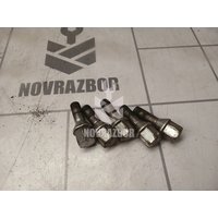 Болт колесный Opel Astra H / Family 2004 >