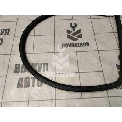 Уплотнитель стекла двери Fiat Stilo  02-07