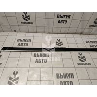 Молдинг передней правой двери VW Golf 2 Jetta 2 83-92