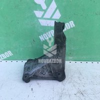 Кронштейн двигателя правый VW Passat  B3  1988-1993