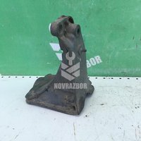 Кронштейн двигателя правый VW Golf 3 Vento 91-97