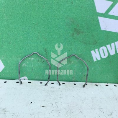 Скоба Audi A4 B6 2000-2004 Скоба Audi A4 B6 2000-2004