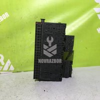 Блок предохранителей VW Passat  B3  1988-1993