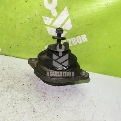 Опора двигателя Audi 100 C4 91-94 Опора двигателя Audi 100 C4 91-94