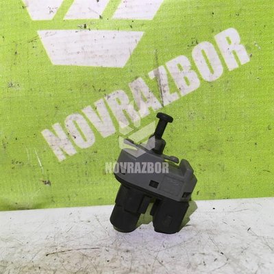 Датчик включения стопсигнала Ford Mondeo 2 96-00