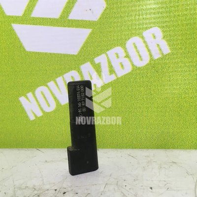 Датчик температуры воздуха Ford Escort /Orion 1995-1998 Датчик температуры воздуха Ford Escort /Orion 1995-1998