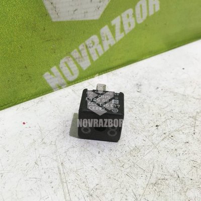 Реле Audi 100 200 (44) 83-91