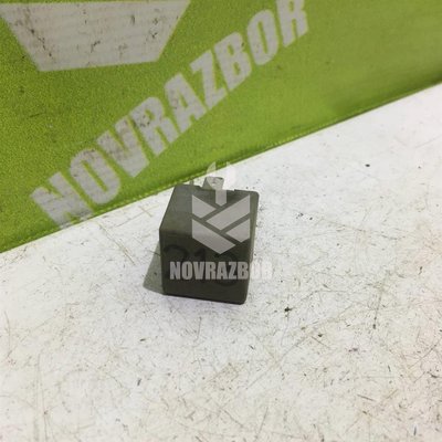 Реле VW Passat B5+ 00-05 Реле VW Passat B5+ 00-05