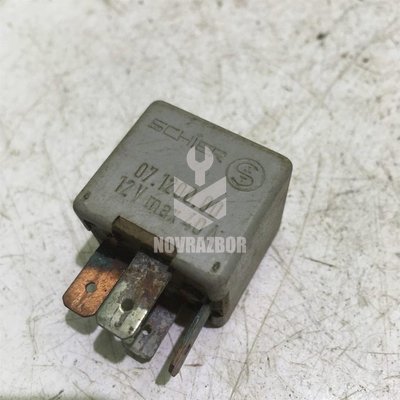 Реле VW Passat B5+ 00-05 Реле VW Passat B5+ 00-05