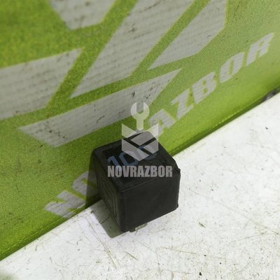 Реле VW Caddy 3 2004-2015 Реле VW Caddy 3 2004-2015