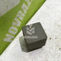 Реле Audi 80  90  B3  86-91