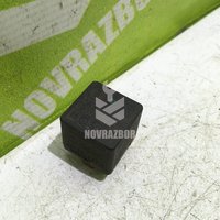 Реле Audi 80  90  B3  86-91